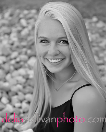 Ellie-4029pe.bwYBe
