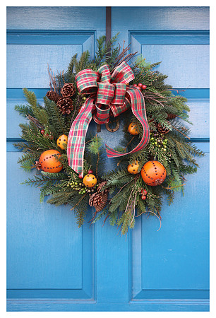 blue door wreath border